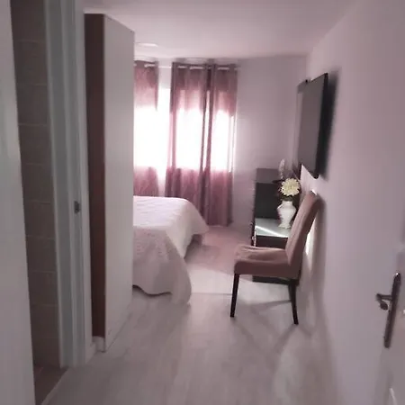 H3-habitacion Con Bano Privado Cerca De La Playa * Castellon de la Plana
